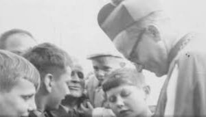 Read more about the article Filmowa biografia odc. 5: „Jan Paweł II – Papież Rodziny” – materiały dydaktyczne dla uczniów i nauczycieli