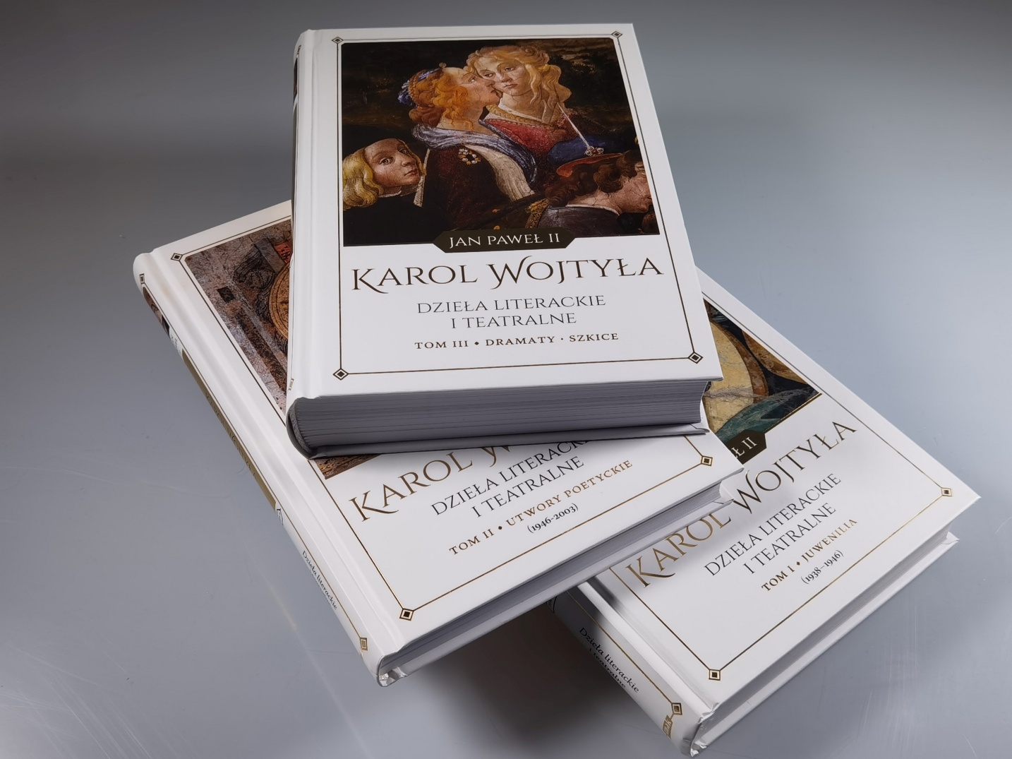 You are currently viewing Ukazał się trzeci tom Dzieł literackich i teatralnych Karola Wojtyły – Jana Pawła II: Dramaty. Szkice